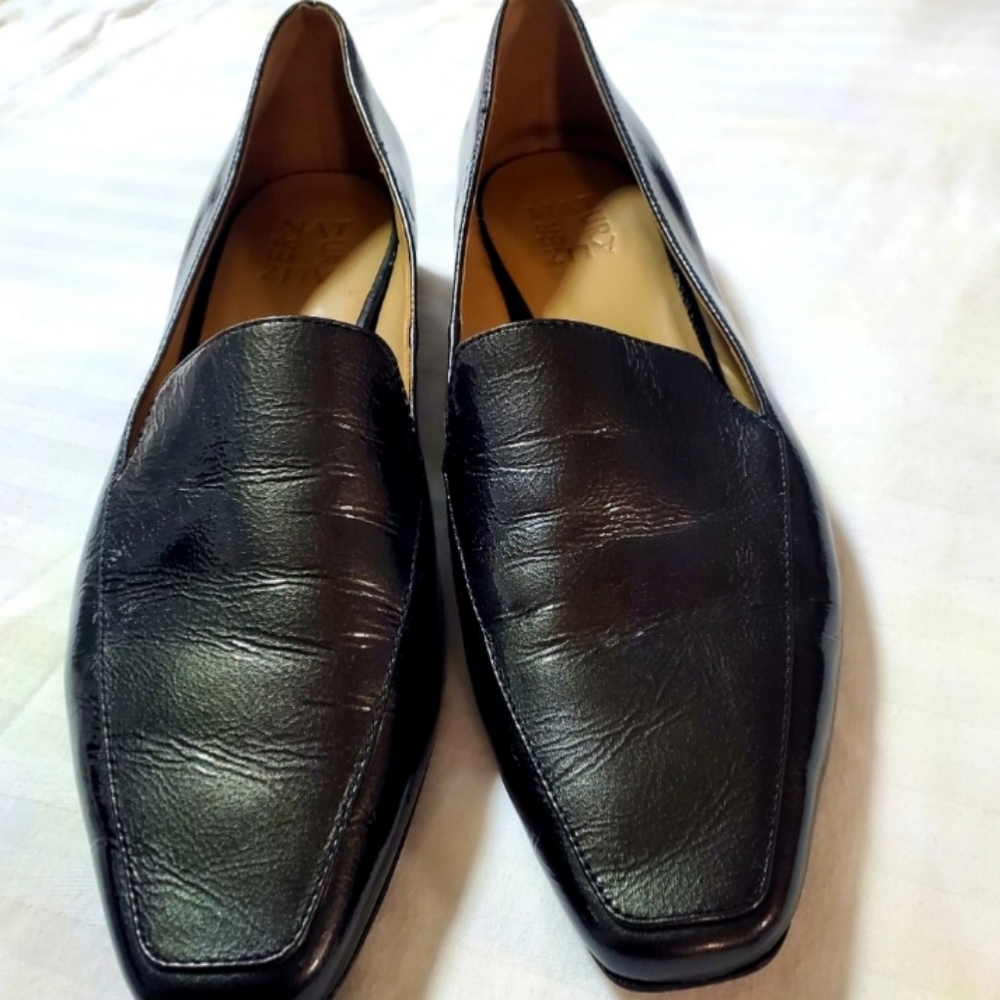 Naturalizer butter-leather flats. EUC. Size 10.5